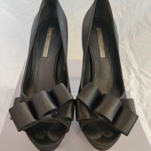 Vera Wang Sammy Black Satin size 8